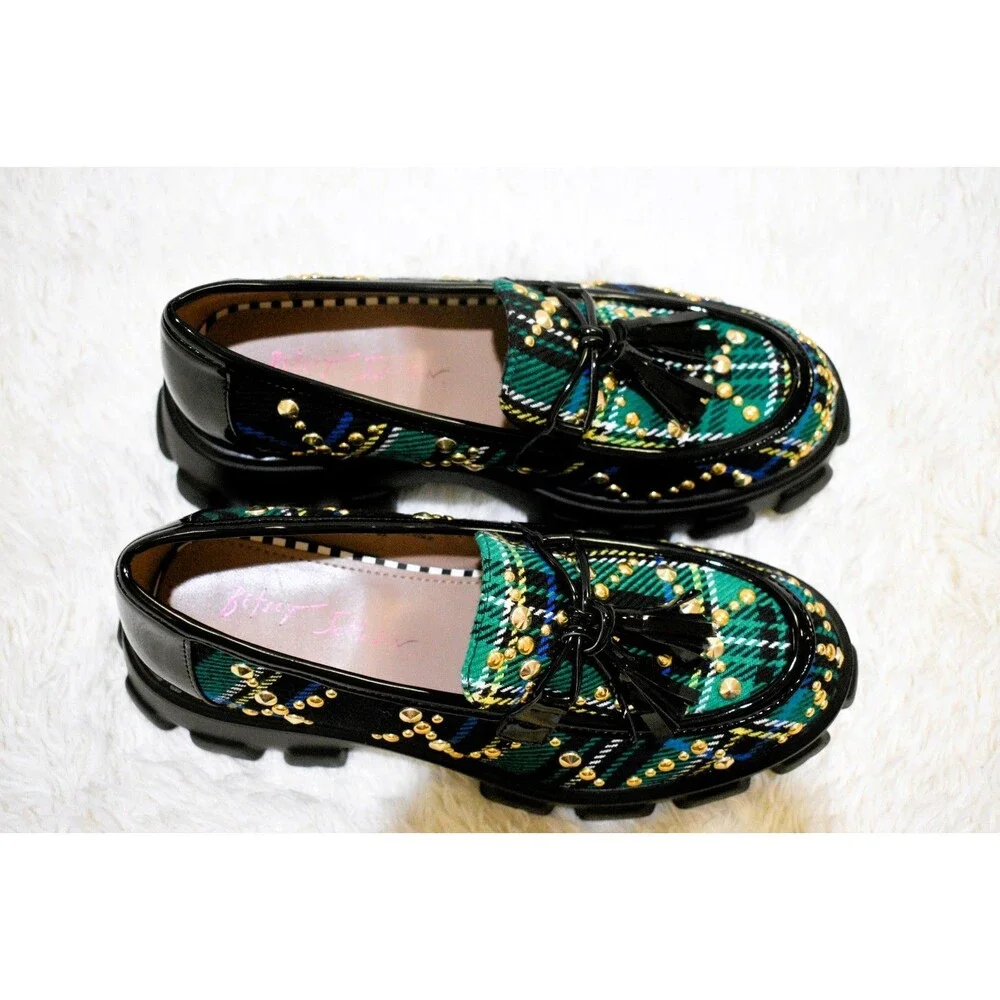 Betsey Johnson Aleah Green Plaid Studded Tassel (3163) Loafers - Women's 6.5